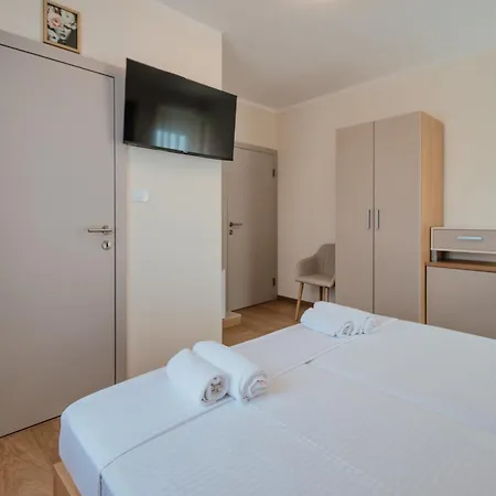 Luxury * Umag